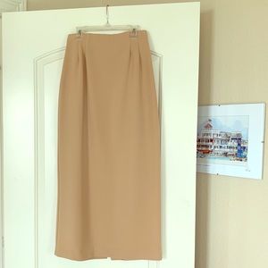 💕 4/$20  Long tan fitted skirt